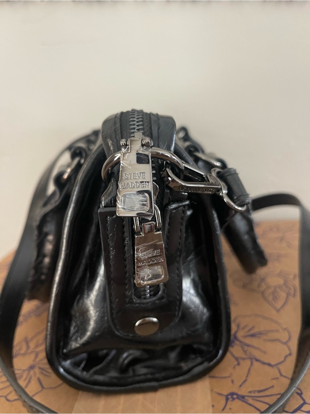 Steve Madden Black Mini Satchel with Red Rope Charm and Heart Charm - Picture 3 of 6